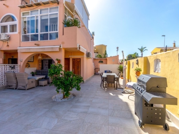 Apartment in Torrevieja – YC417927