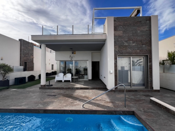Villa in Orihuela Costa – YC418007