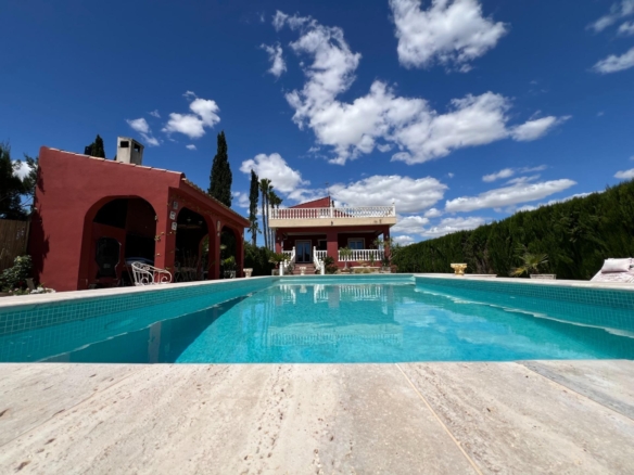 Finca in Dolores – YC418065