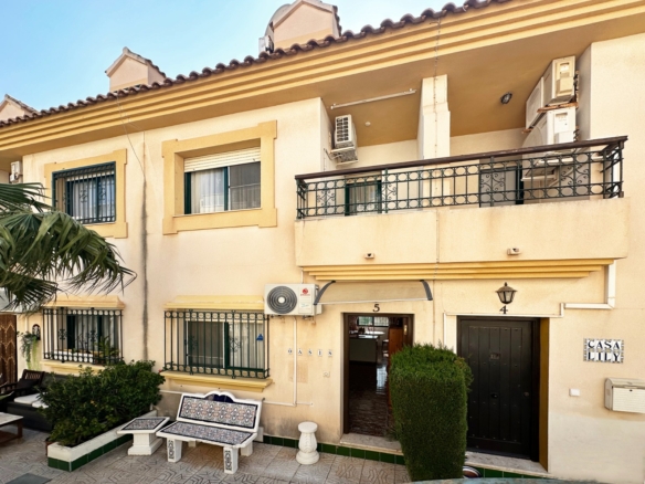 Villa in Orihuela Costa – YC418108
