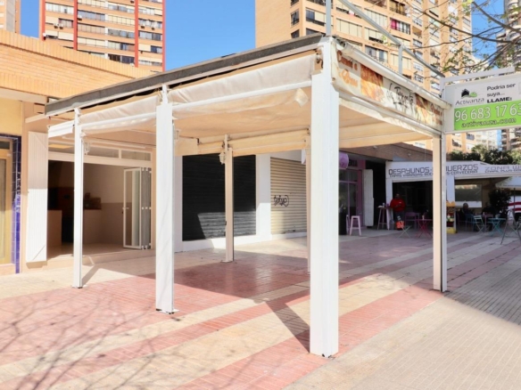 Commercial in Benidorm – YC418188