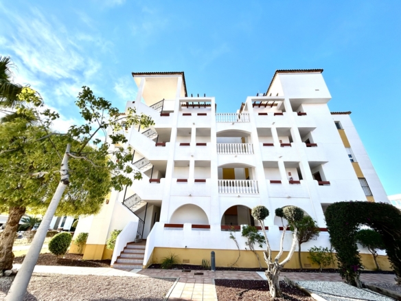 Apartment in Villamartin – YC418330