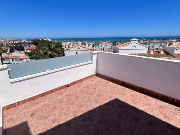 Duplex in Torrevieja – YC418342