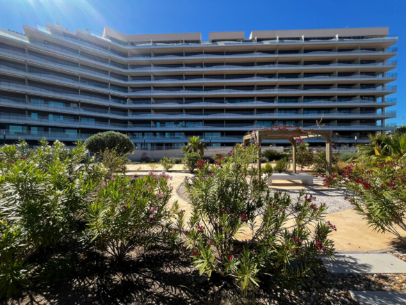 Apartment in Playa Honda – YC418397