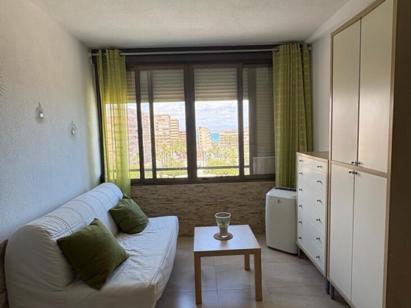 Apartment in Torrevieja – YC418421