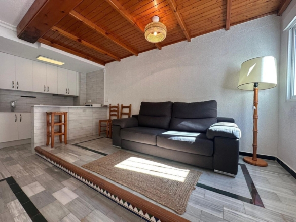 Town House in Torrevieja – YC418568