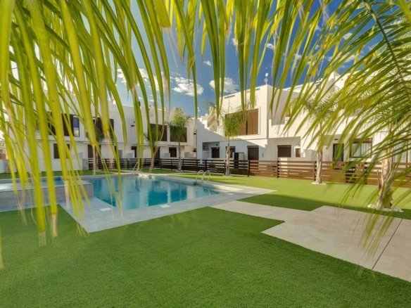 Apartment in Pilar de La Horadada – YC418572