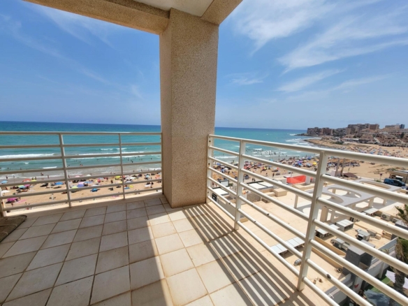 Penthouse in Torrevieja – YC418716