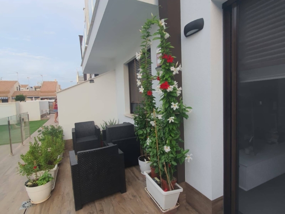 Semi Detached in San Pedro del Pinatar – YC418731