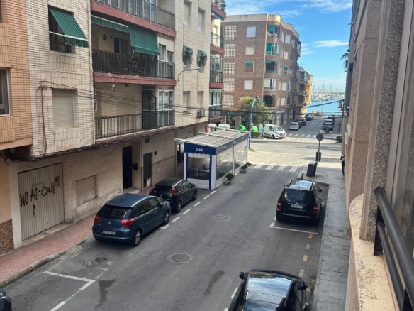Apartment in Torrevieja – YC418754
