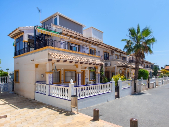 Bungalow in Orihuela Costa – YC418778