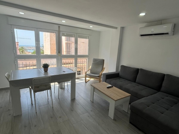 Apartment in Torrevieja – YC418829