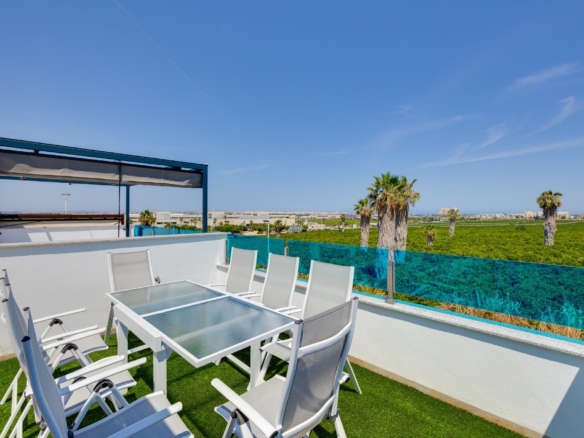 Town House in Torrevieja – YC415519
