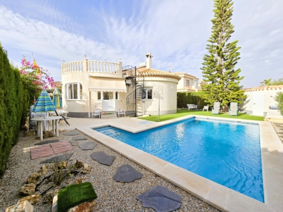 Villa in Orihuela Costa – YC419327