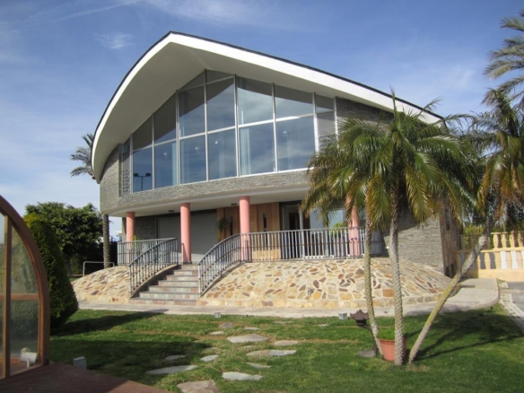 Villa in Los Montesinos – YC419339