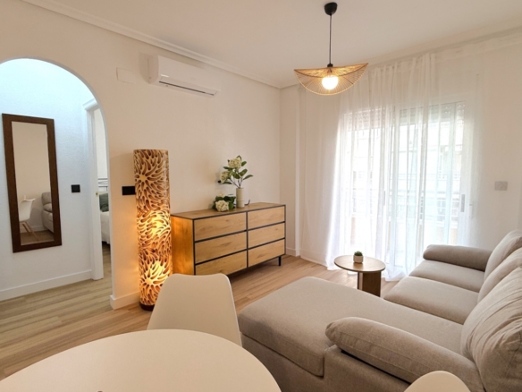 Apartment in Torrevieja – YC466463