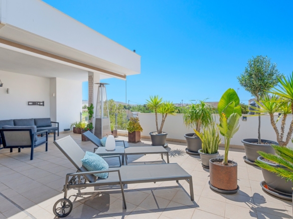 Town House in Formentera del Segura – YC419418