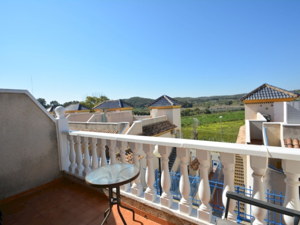 Town House in Guardamar del Segura – YC419460