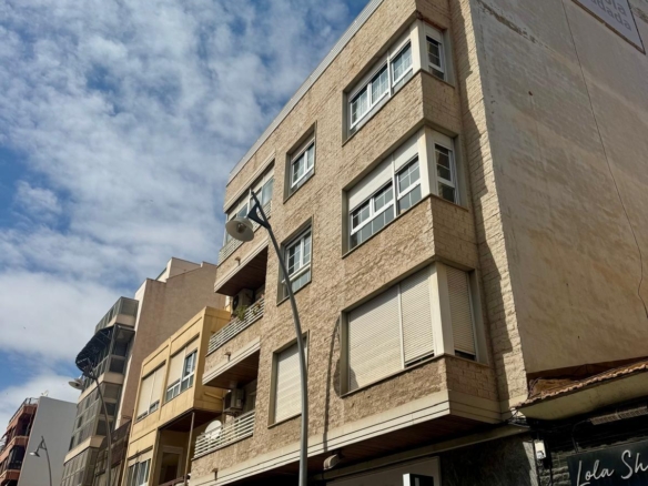 Apartment in Torrevieja – YC419567