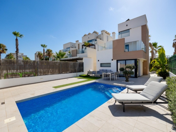 Villa in Guardamar del Segura – YC451412