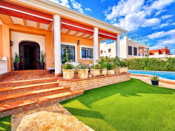 Villa in La Mata – YC419611