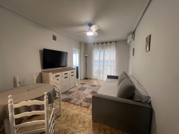 Apartment in Torrevieja – YC417537