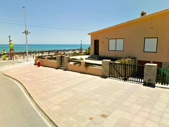 Town House in Torrevieja – YC420004