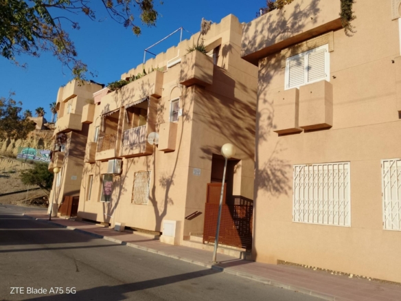 Apartment in Puerto de Mazarron – YC420047