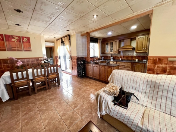 Town House in Pinoso – YC420202
