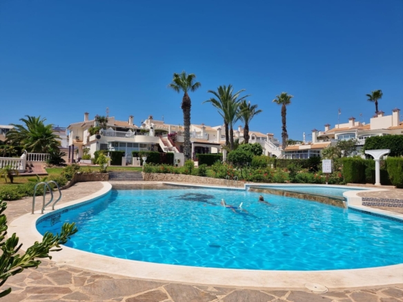 Apartment in Torrevieja – YC420280