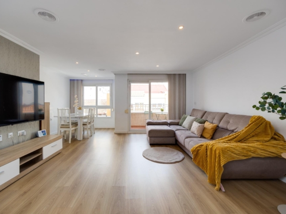 Apartment in Torrevieja – YC414637