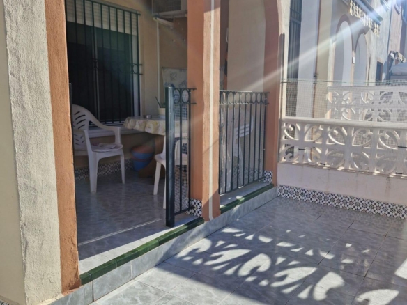 Bungalow in Torrevieja – YC420793