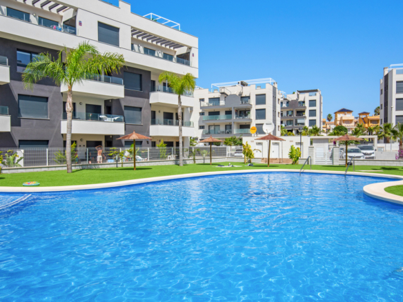 Penthouse in Villamartin – YC415003