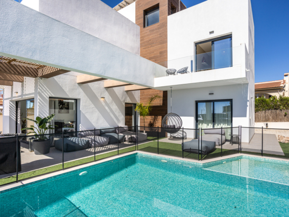 Villa in Ciudad Quesada – YC420896