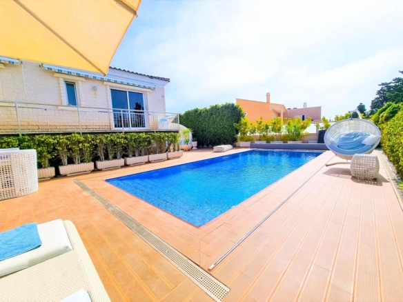 Villa in Torrevieja – YC421175