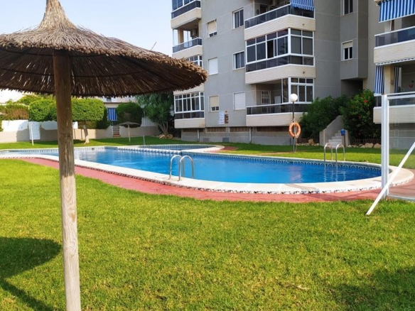 Apartment in Torrevieja – YC421183
