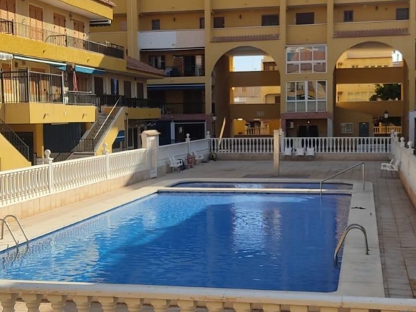 Town House in Torrevieja – YC421201