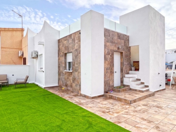 Bungalow in Orihuela Costa – YC421295