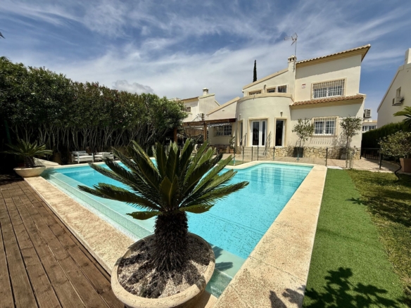 Villa in Orihuela Costa – YC421319