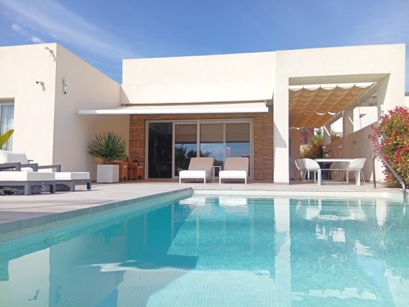 Villa in La Finca Golf Resort – YC420831
