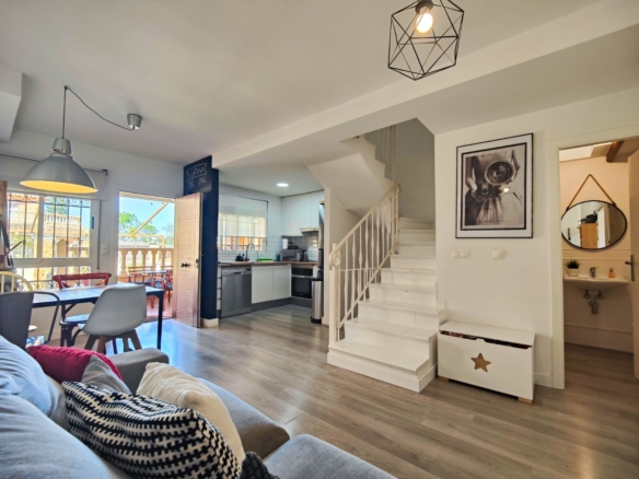 Town House in Guardamar del Segura – YC415082