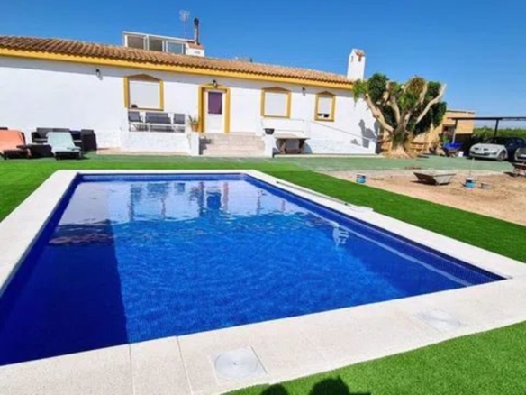 Villa in San Miguel de Salinas – YC417541