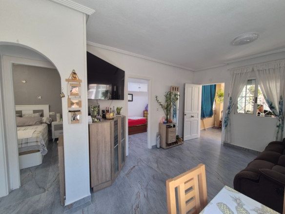 Bungalow in Torrevieja – YC416673