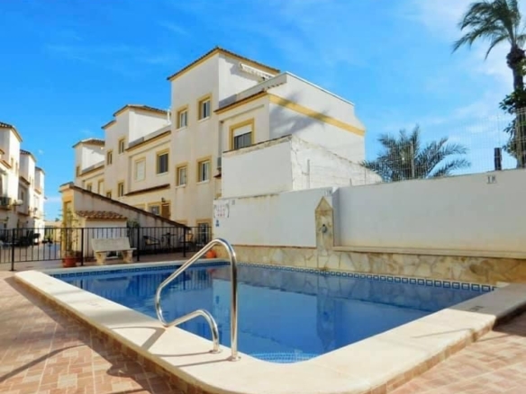 Town House in Torremendo – YC416283