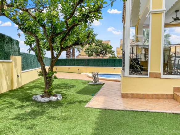 Villa in Orihuela Costa – YC417384