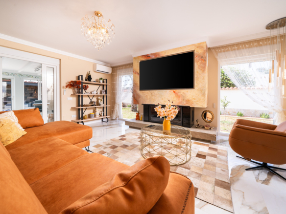 Villa in Torrevieja – YC420595
