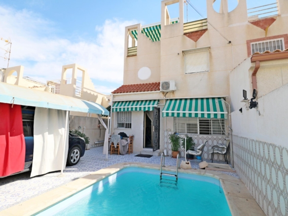 Quad House in Torrevieja – YC430871