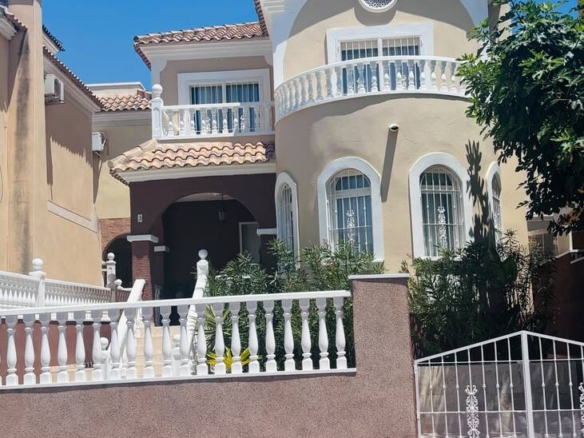 Villa in Villamartin – YC435030