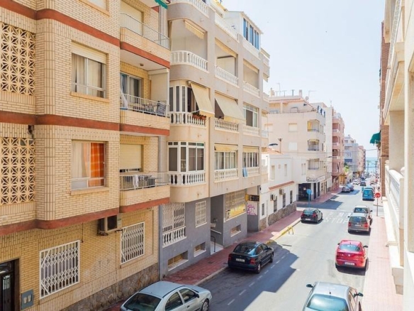 Apartment in Torrevieja – YC452173
