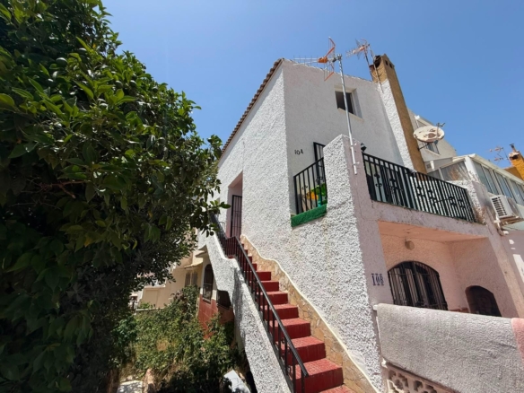 Bungalow in Torrevieja – YC435177